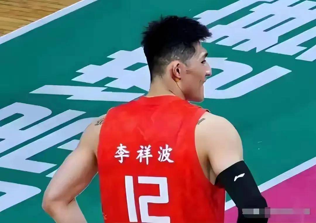 关键战都灵备战CBA季后赛，状态回暖细节流出，球迷炸锅，身体对抗强度拉满的简单介绍