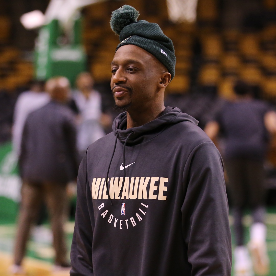 关于密尔沃基雄鹿发布备战花絮，集结日刷新队史纪录，全明星赛任务艰巨，医务组通报恢复的信息-爱游戏官方登录