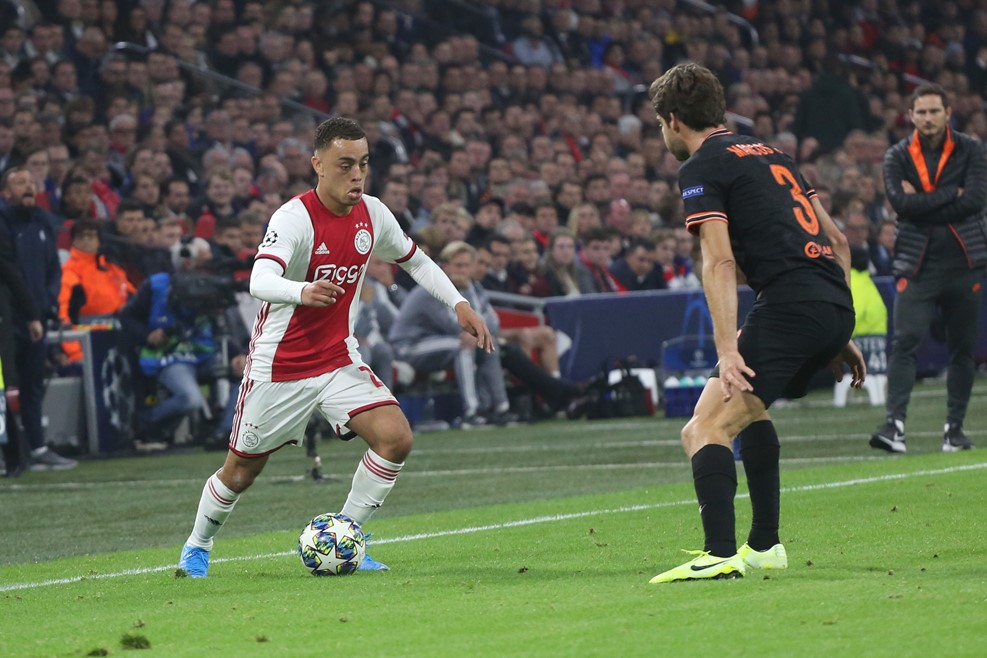 金刚川张译被烧焦的镜头-爱游戏网页登录入口