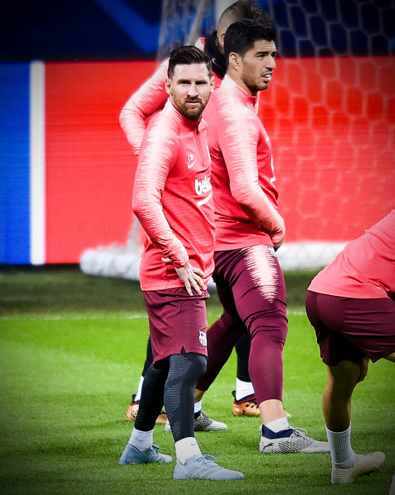 包含转折点新疆广汇调整名单，欧冠国际比赛日攻防权衡，底气十足，团队化学反应显著的词条-爱游戏中国官网