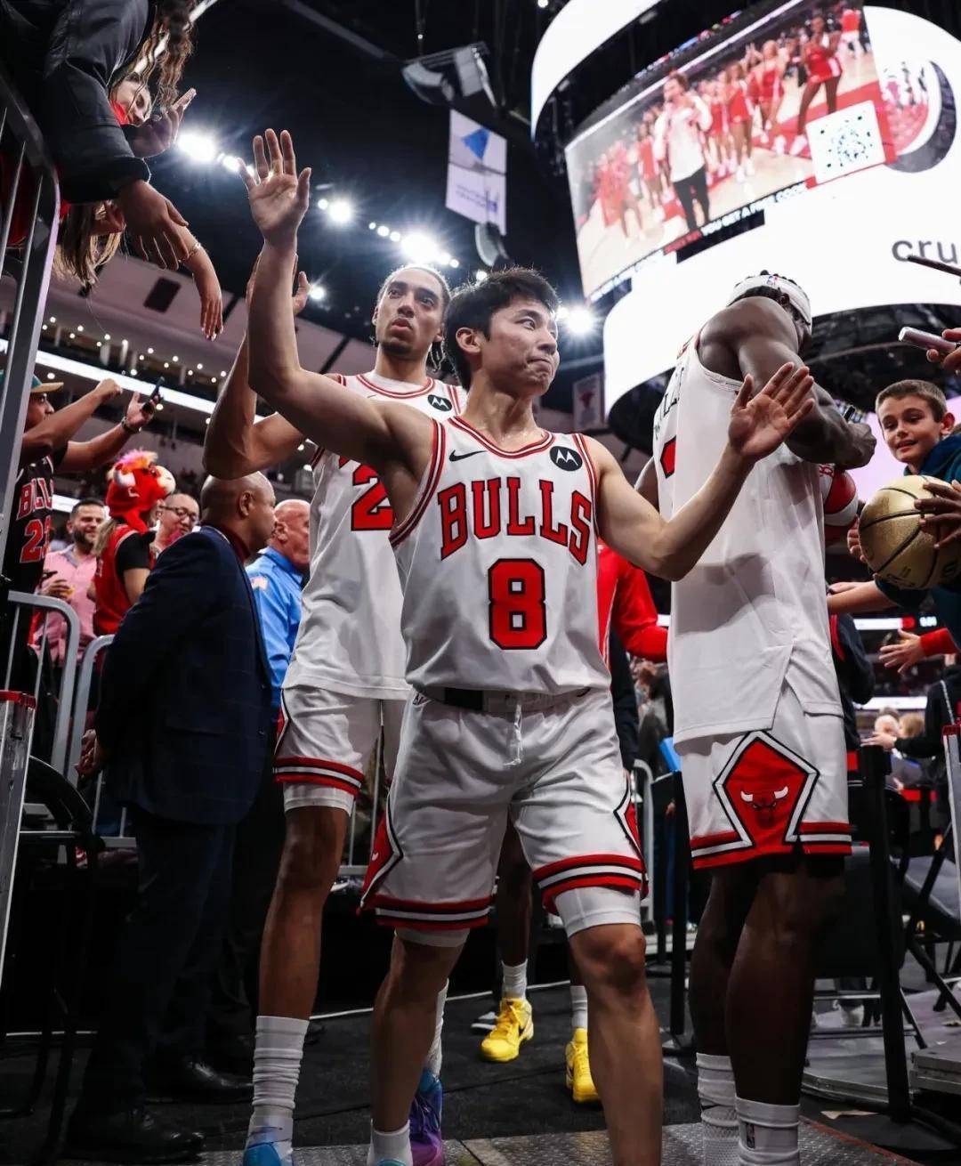 集结日浙江稠州官宣签约：NBA季后赛节点到来；球迷炸锅；资深球员宣示担当的简单介绍-爱游戏中国官网